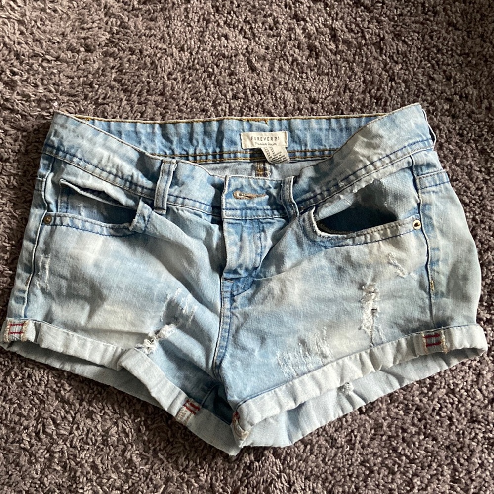 Super cute forever 21 jean shorts